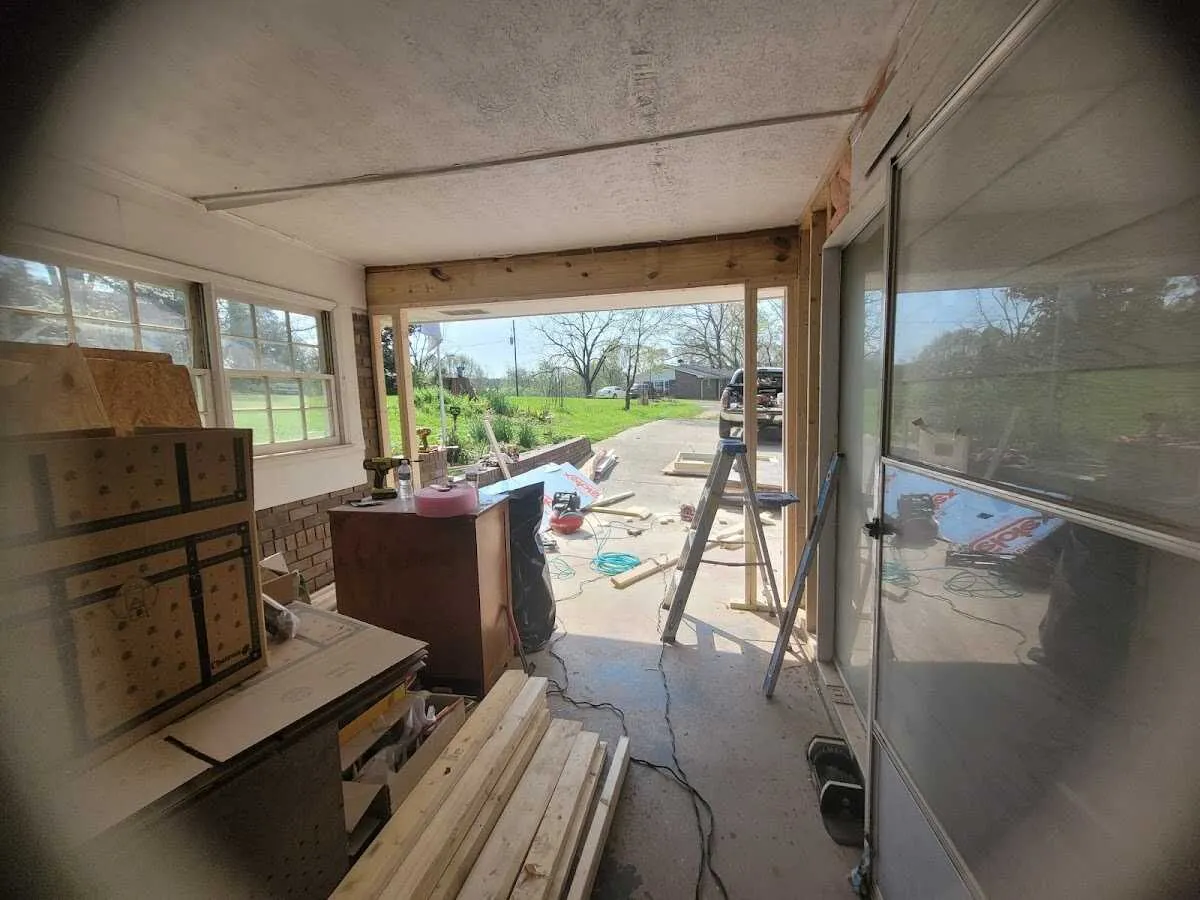 Air movers and dehumidifier for Water Mitigation Services in Wheeling